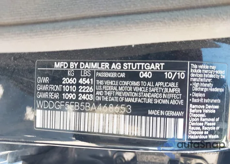 2011 Mercedes-Benz C 300 Luxury/Sport z USA, uszkodzony, nr VIN WDDGF5EB5BA468653